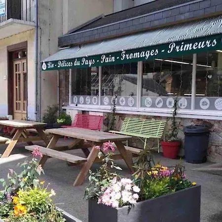 Confort Montagne Apartment *